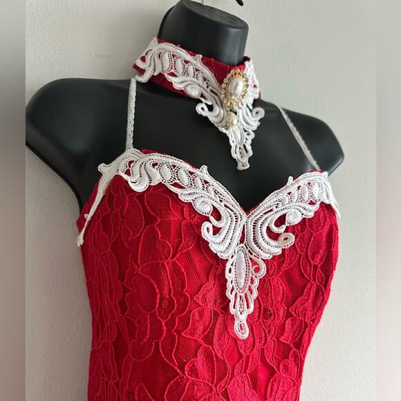 Vintage 90s Roberta Red Lace Mini Dress with Victorian Collar Detail – Size 9/10 - Picture 2 of 9
